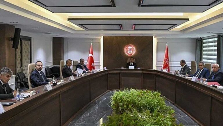 memur-zammi-icin-kritik-toplanti-bugun-JZDqLDw5.jpg