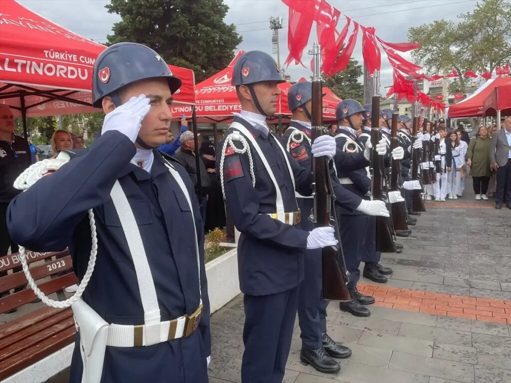 ataturkun orduya gelisinin 101 yil donumu kutlandi ztYPAOe8