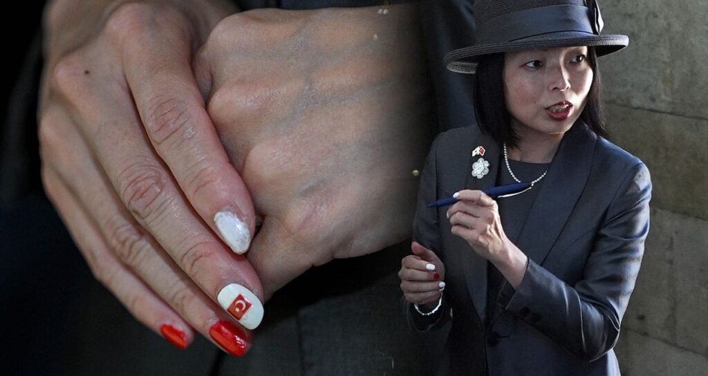 japonya prensesinin tirnaginda turkiye detayi rUZDzmEY