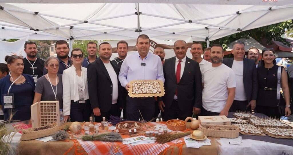 seferihisar ata ekmegi ve armola senliginde karakilcik rotasi tanitildi mJZW3WZj