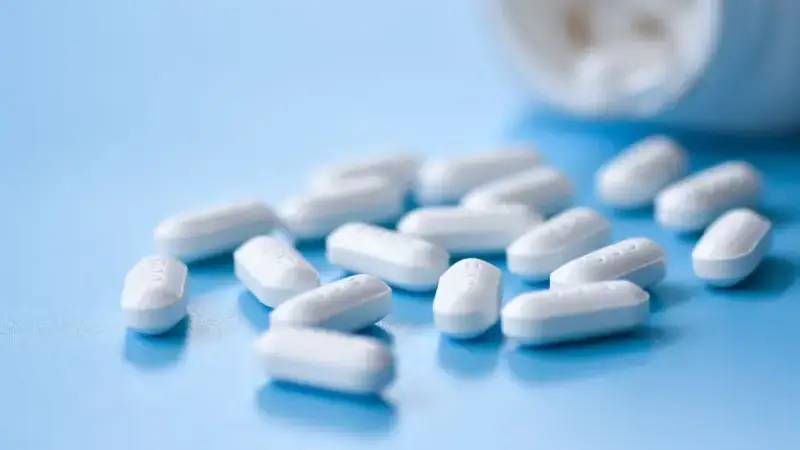 Uzmanlar yanıtladı: Parasetamol otizme sebep olur mu?