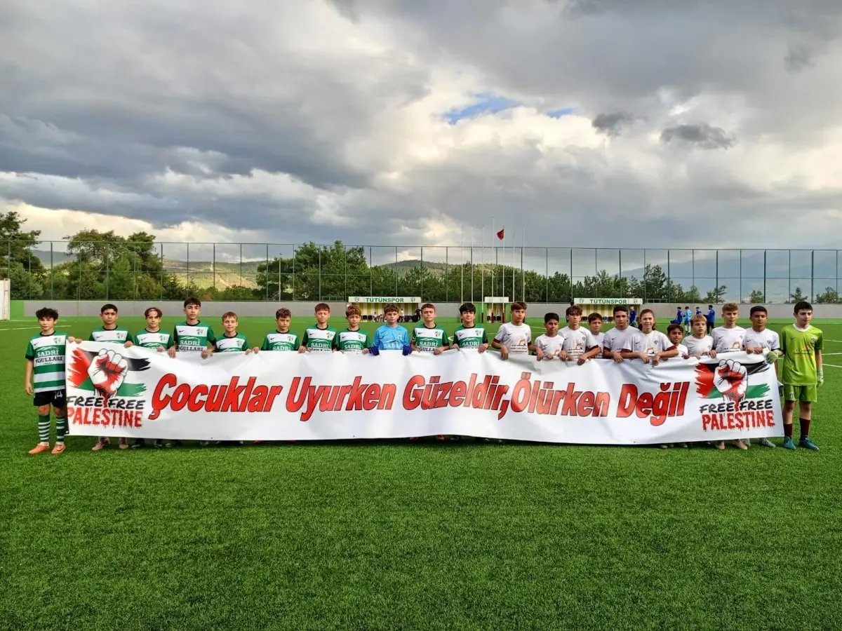 bursadaki minik sporculardan israile duygusal tepki jjJZuuxN