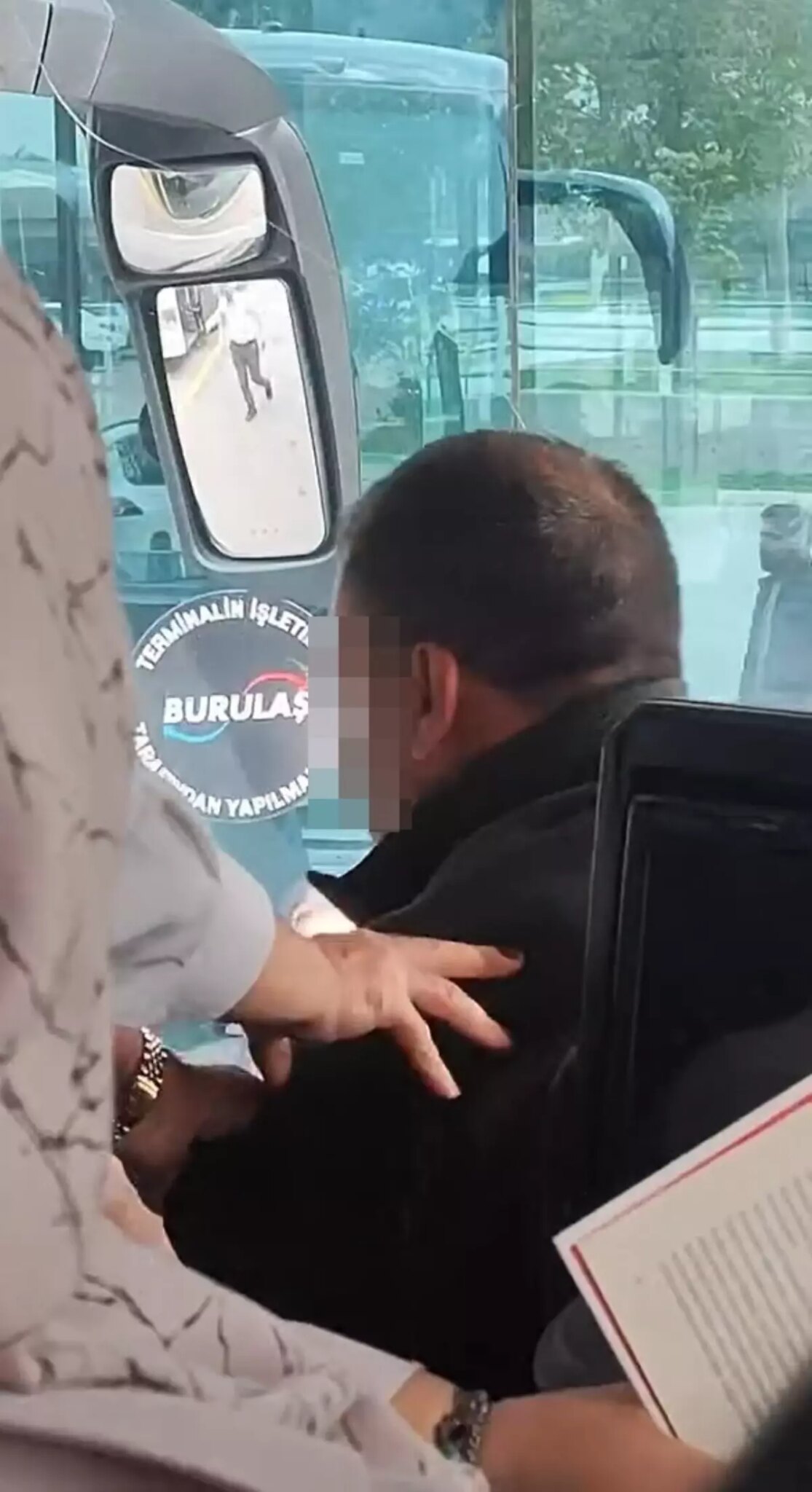 gemlikte otobus soforune saldiri JqICnQtq.jpg