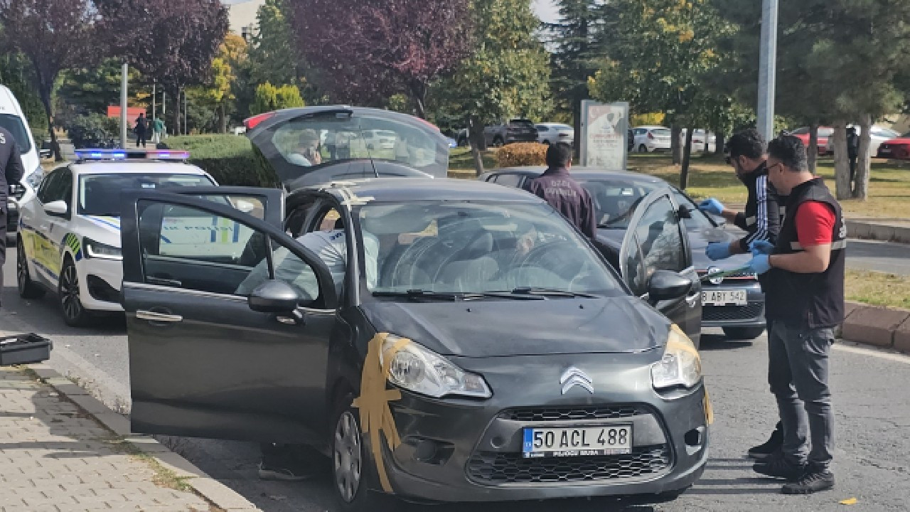 universitede cinayet fakulte onunde eski esini katletti Z6VlpmSQ.jpg