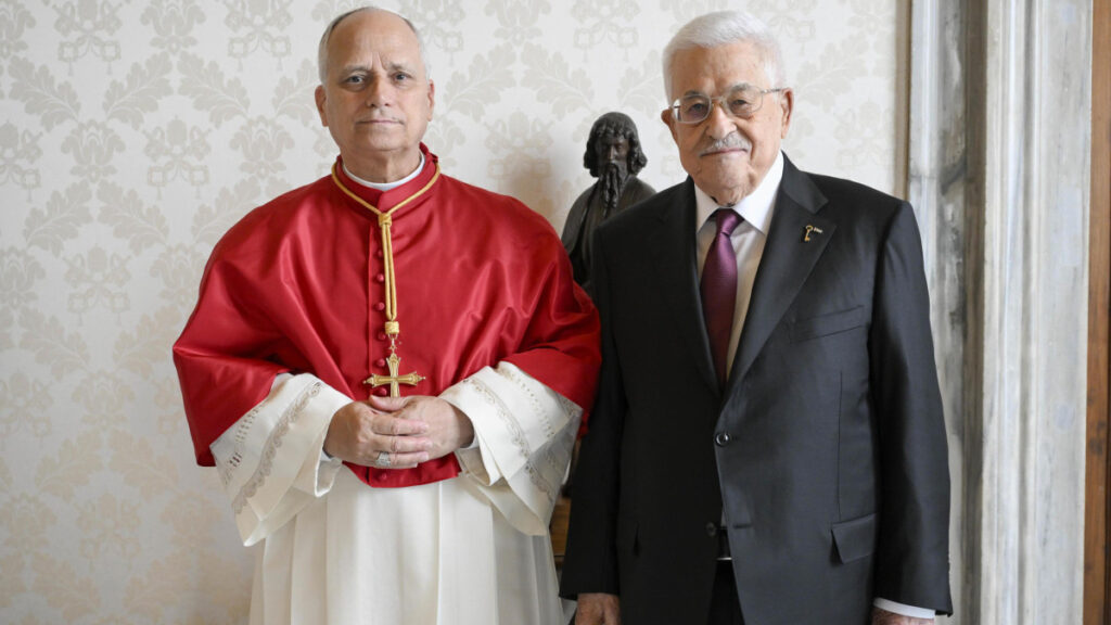 mahmud abbas papa 14uncu leo ile gorustu yUCLtbaP.jpg