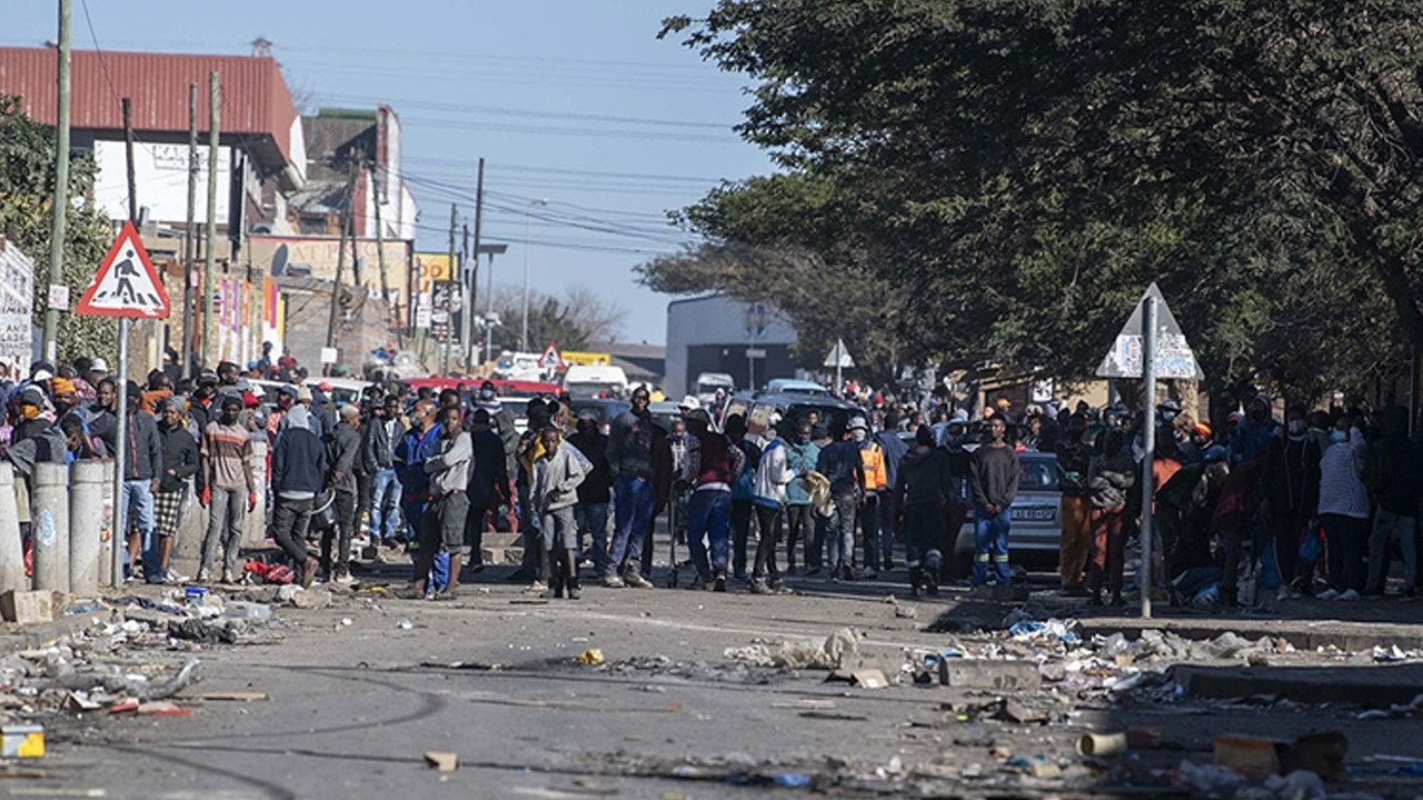 Güney Afrika’daki Göçmenlere Yönelik Şiddet Olayları: 2 Nijeryalı Hayatını Kaybetti