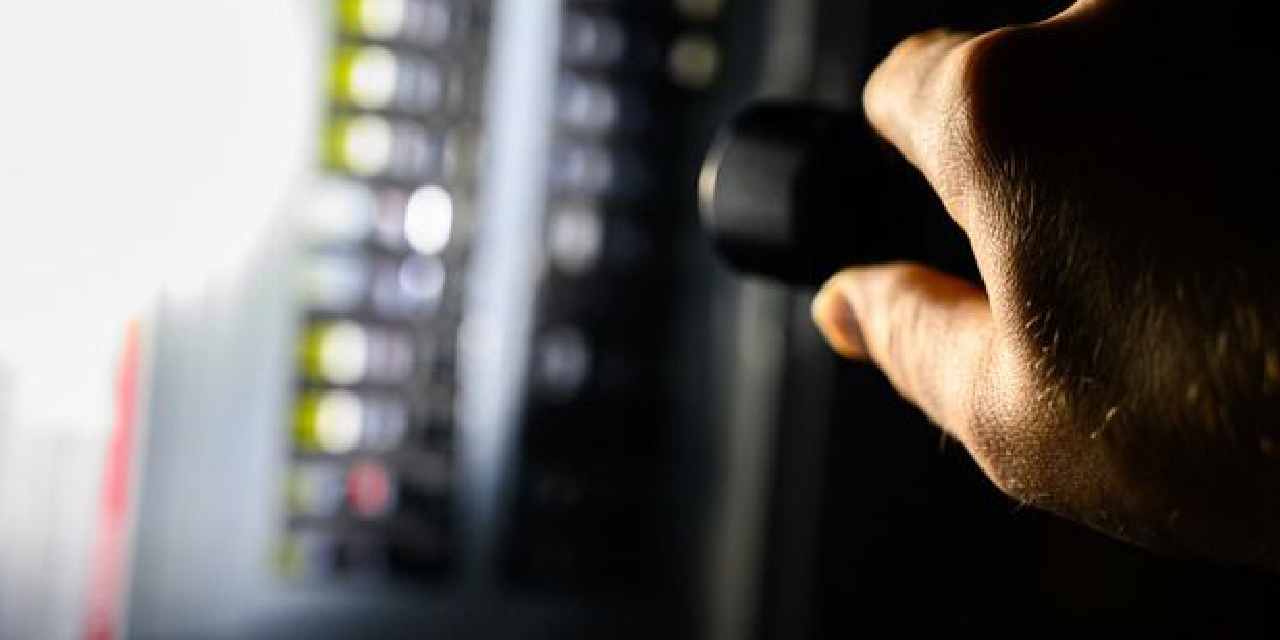 İstanbul’da Elektrik Kesintisi Uyarısı: 28 İlçe Etkilenecek!